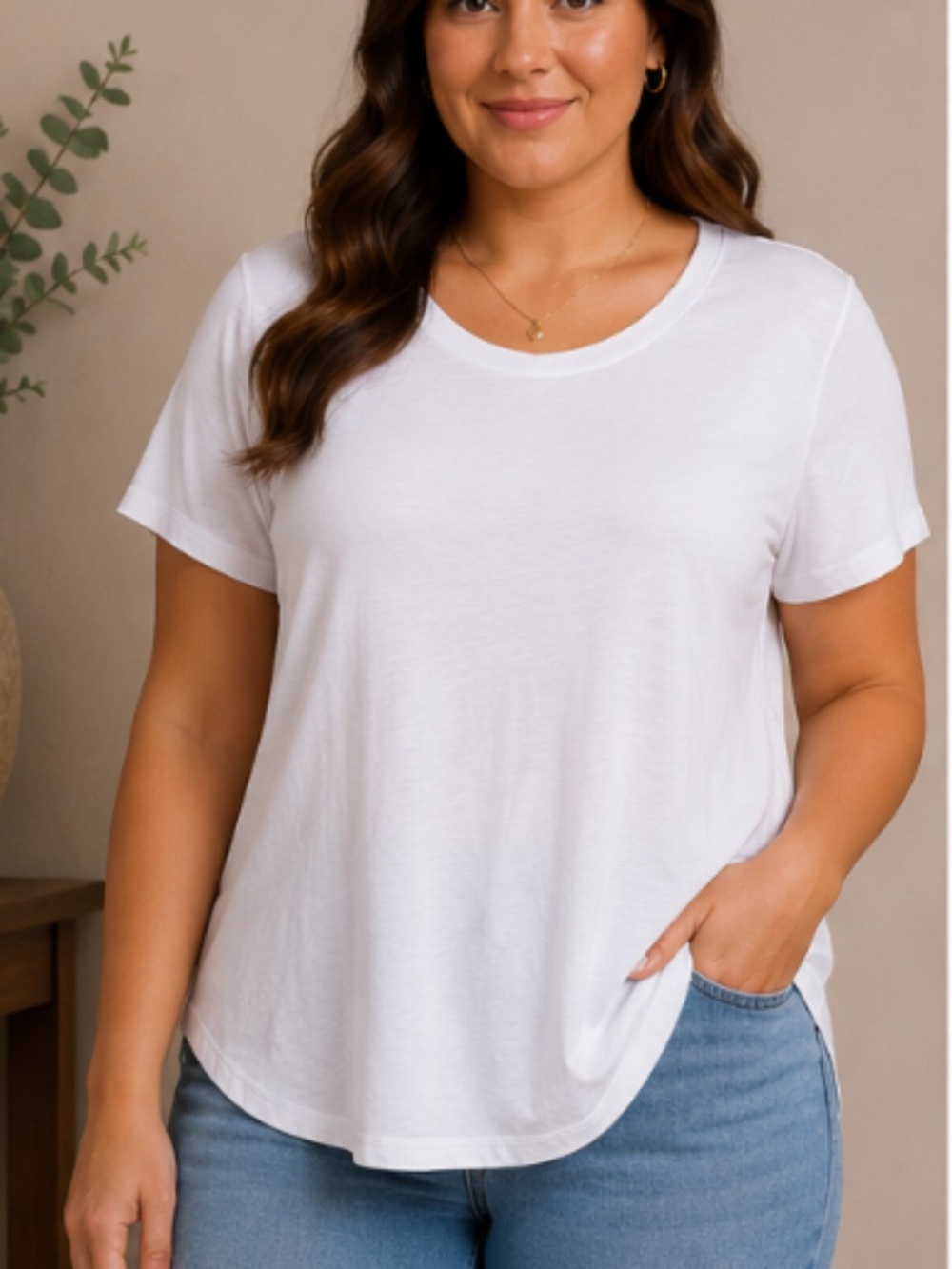 Old Navy Women’s White Luxe Crew Neck T-Shirt, size XXL
